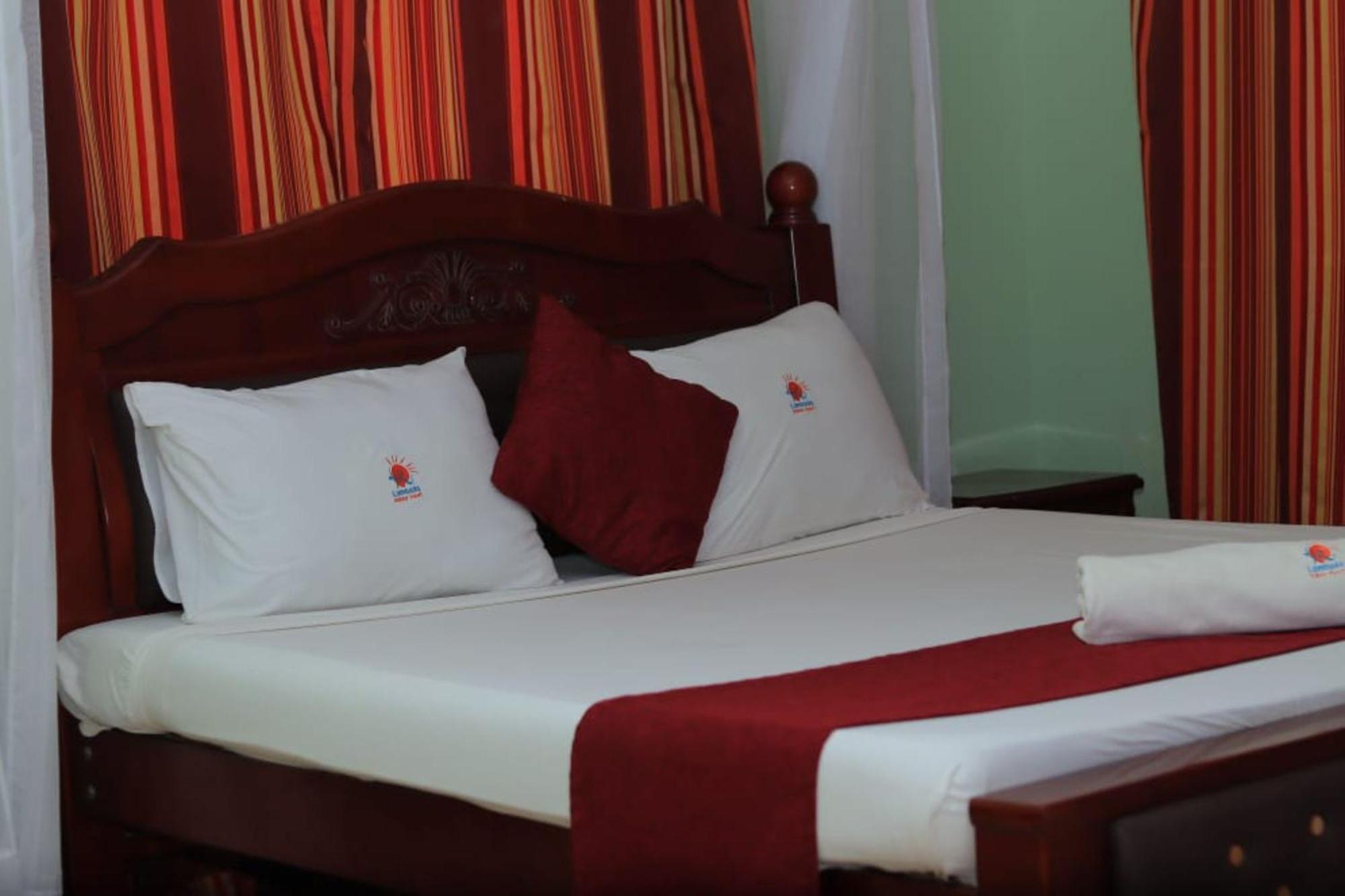 מטוואפה Lambada Holiday Resort Mombasa מראה חיצוני תמונה